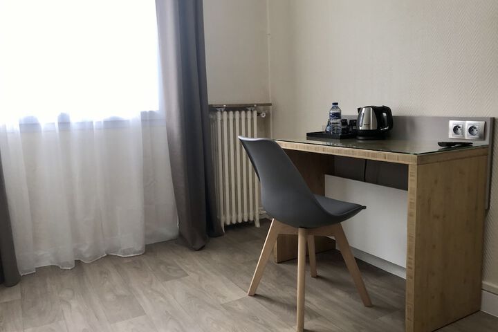 Room 8 of 36