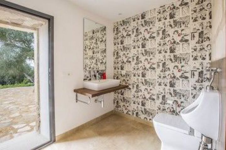 Room 7 of 75