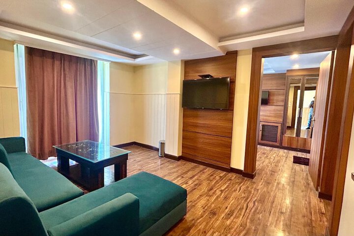 Room 35 of 64