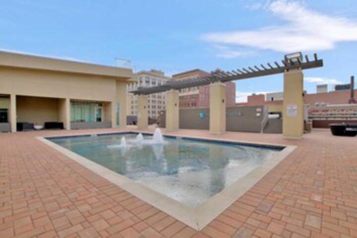 Pool 228 of 328