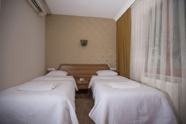 Room 144 of 216