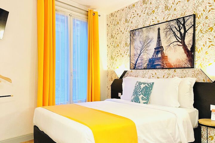 Room 30 of 47