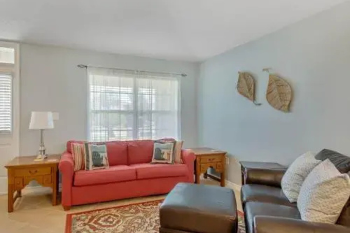 Room 4 of 11