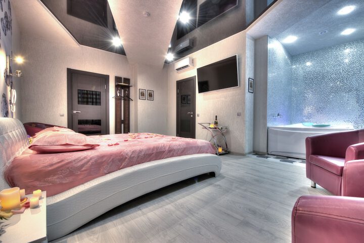 Room 11 of 26