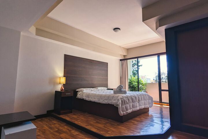 Room 8 of 51
