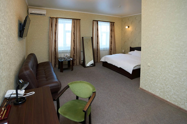 Room 6 of 21