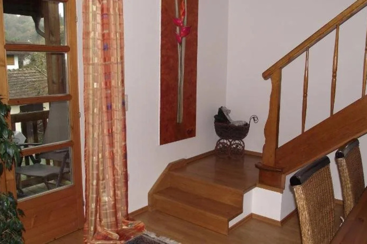 Room 7 of 13