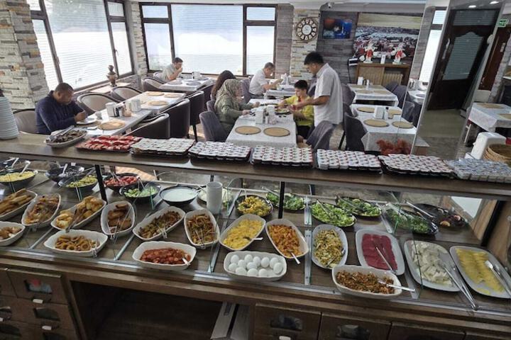 Dining 51 of 91