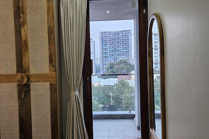 Room 4 of 57