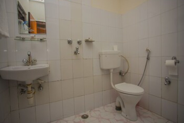 Room 3 of 24