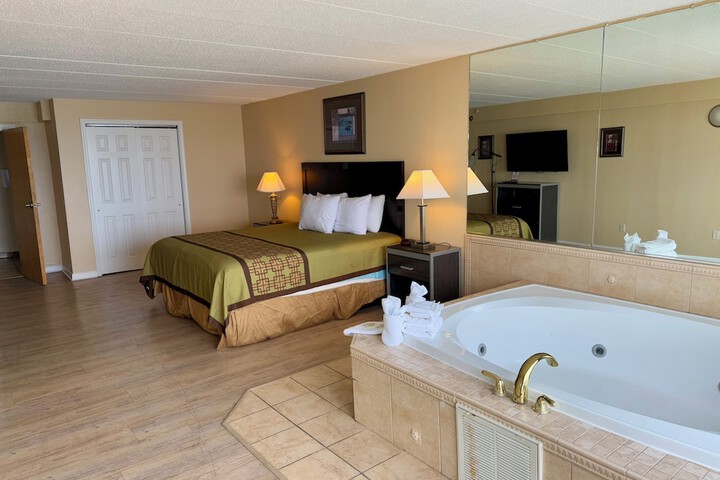 Room 4 of 26