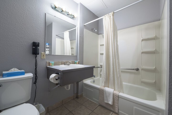 Clean Restrooms