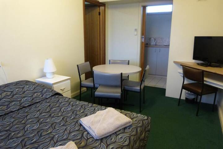 Room 14 of 35