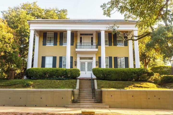 Image of Anchuca Historic Mansion & Inn