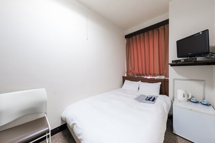 Room 18 of 87