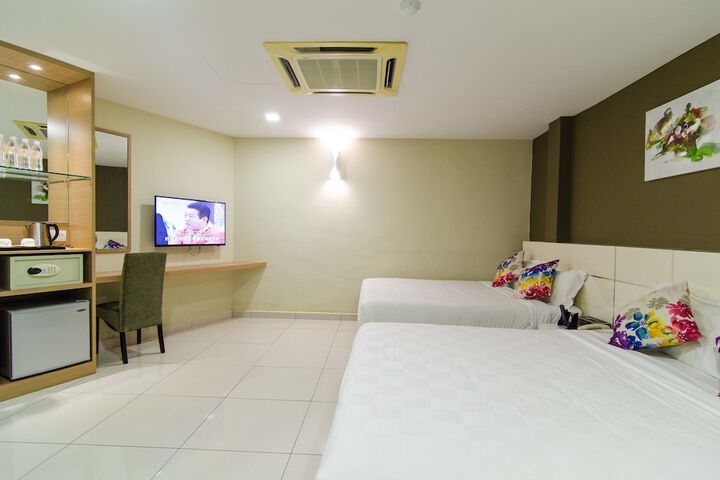 Room 16 of 39
