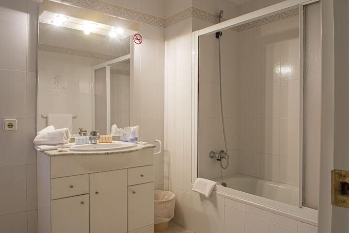Bath Photo