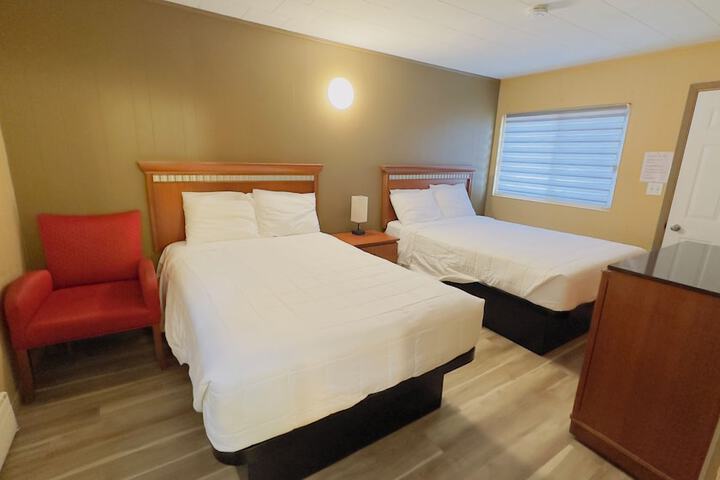 Room 3 of 12
