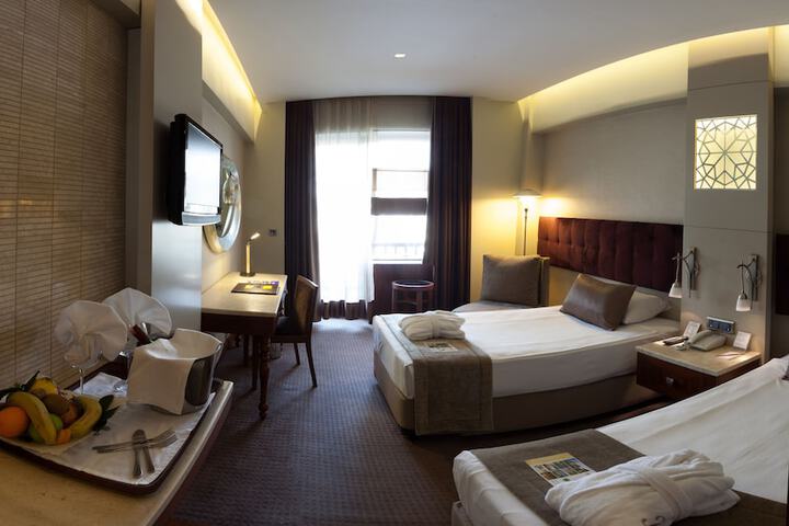 Room 10 of 57