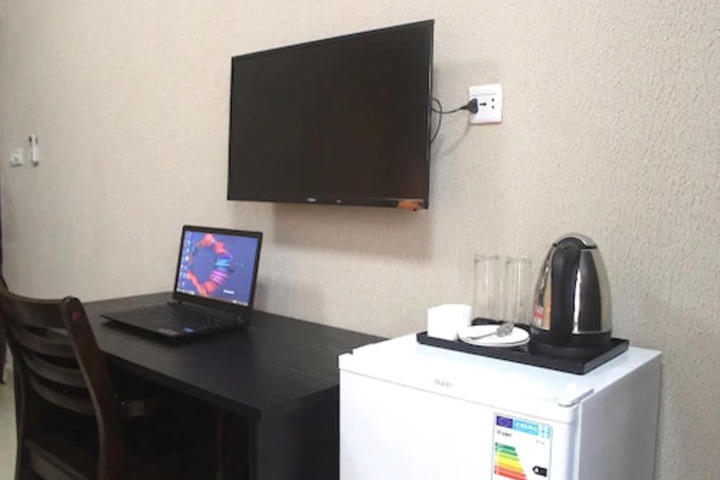Room 10 of 20