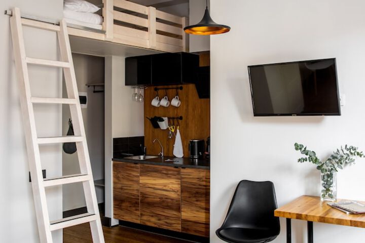 Room 16 of 54