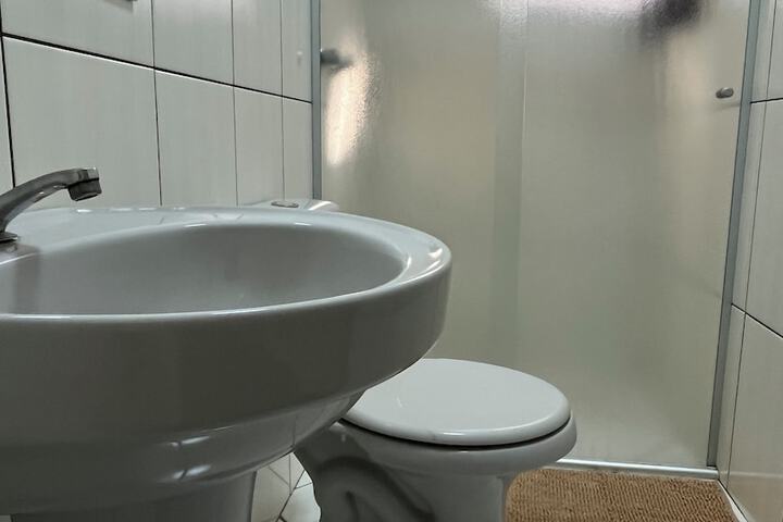 Room 5 of 7