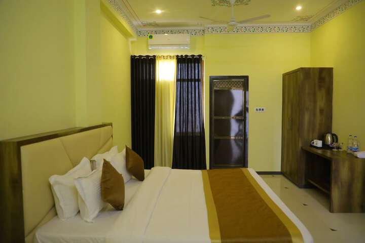 Room 6 of 41