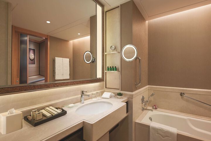 Room 20 of 46
