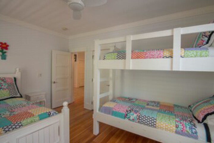 Room 20 of 27