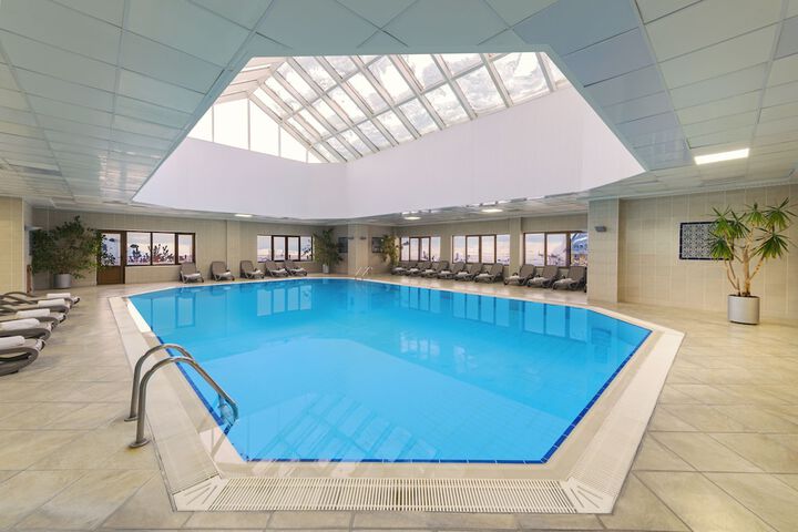 Hotel with Pool