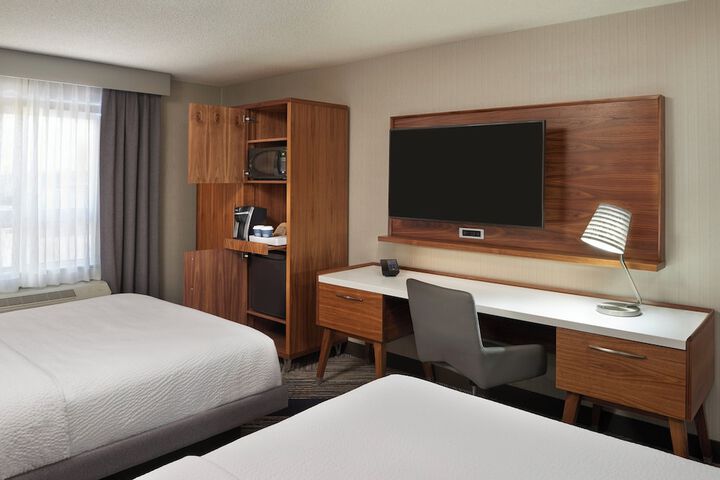Room 15 of 25