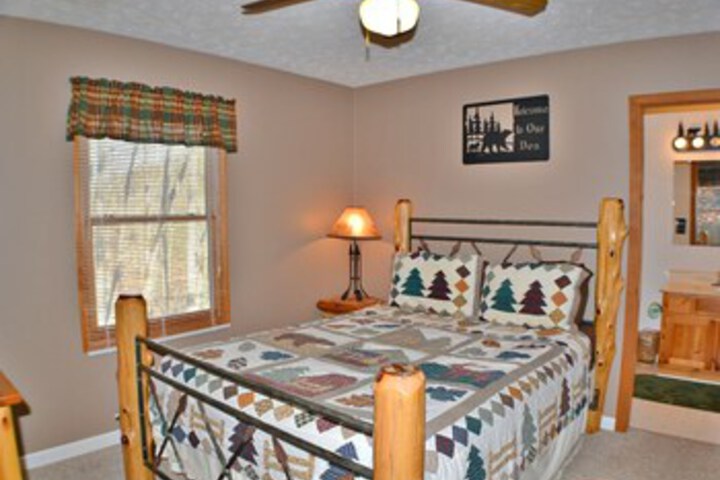 Room 12 of 23