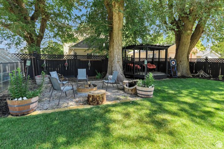Terrace/Patio 16 of 25