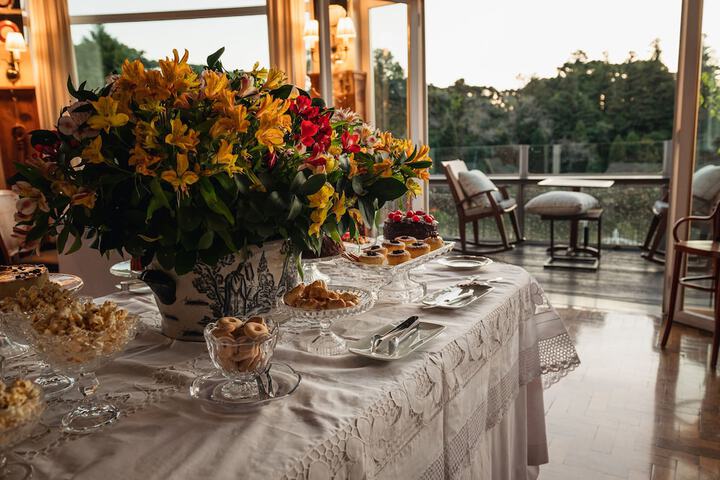 Dining 84 of 129