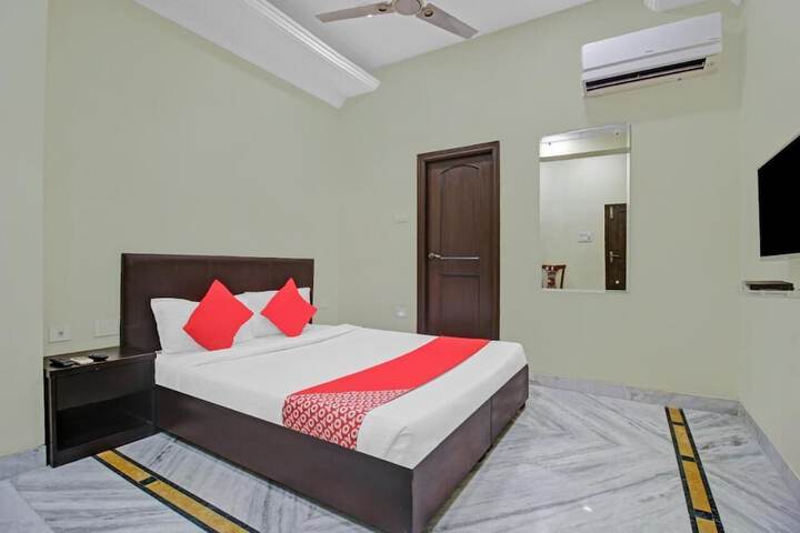 Room 2 of 13