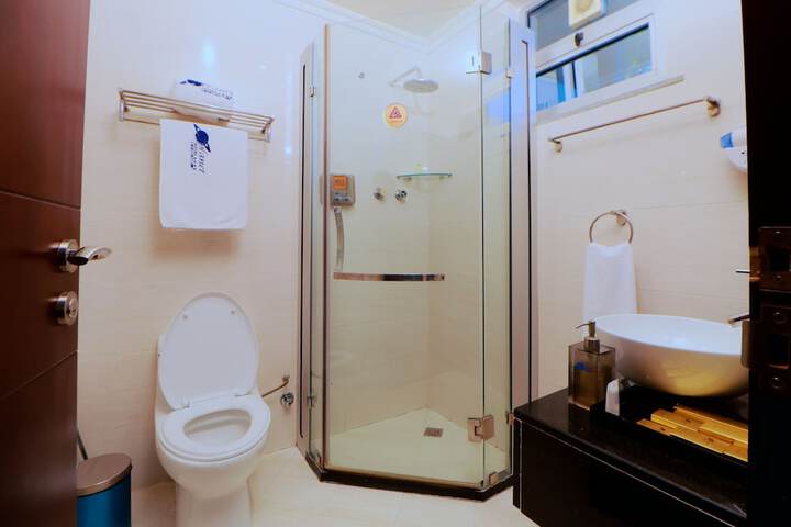 Room 32 of 56