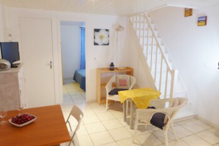 Room 9 of 36