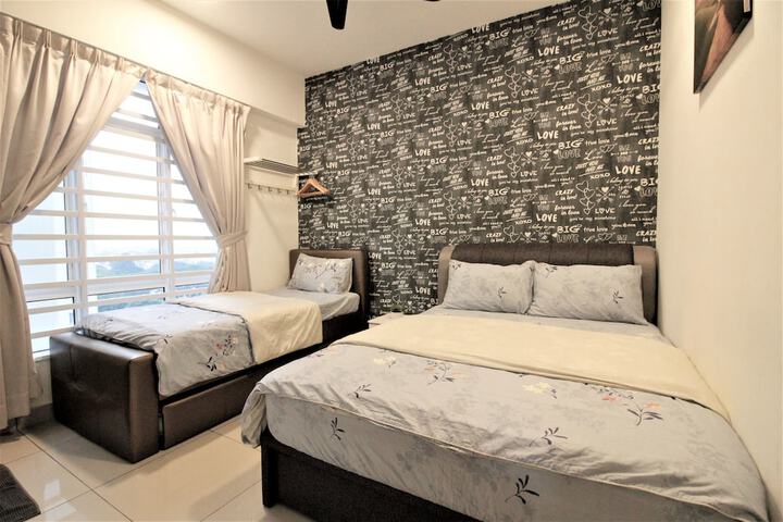 Room 5 of 36