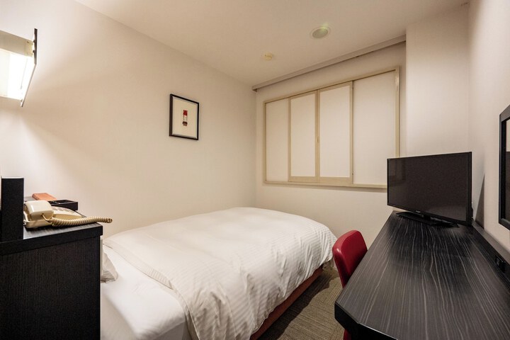 Room 14 of 59