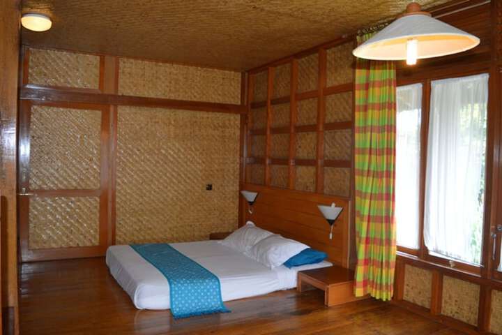 Room 8 of 54