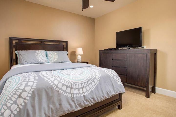 Room 5 of 37