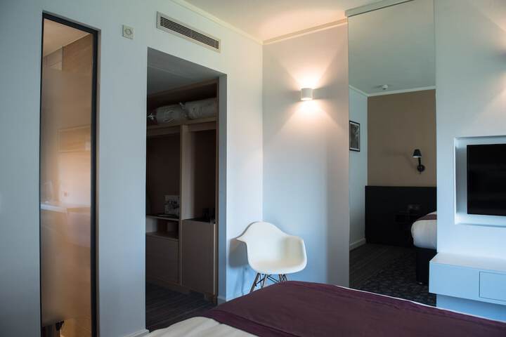 Room 20 of 50