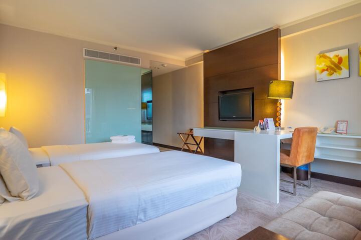 Room 17 of 45