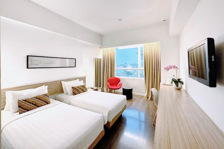 Room 16 of 53