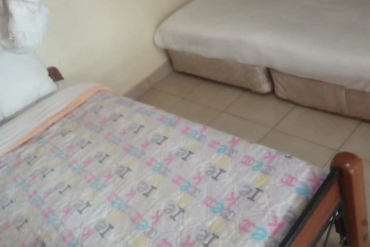 Room 5 of 15
