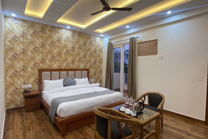 Room 18 of 30