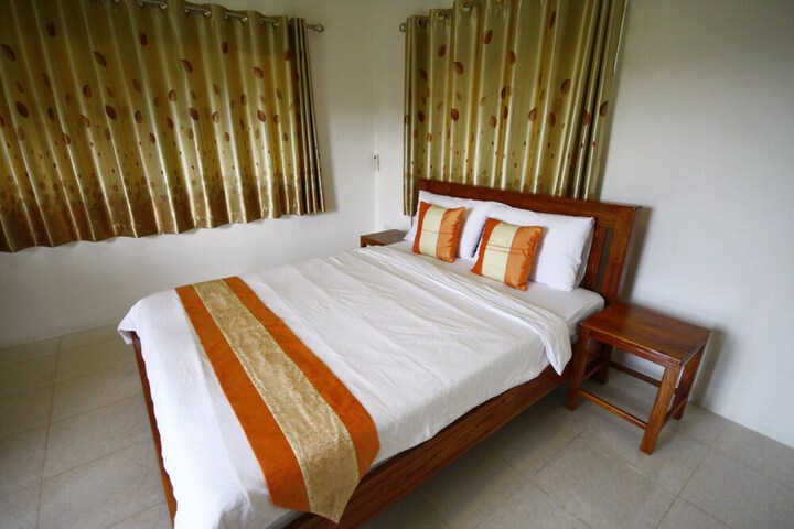 Room 7 of 19
