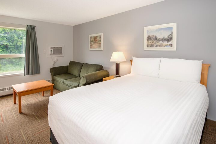 Room 4 of 45