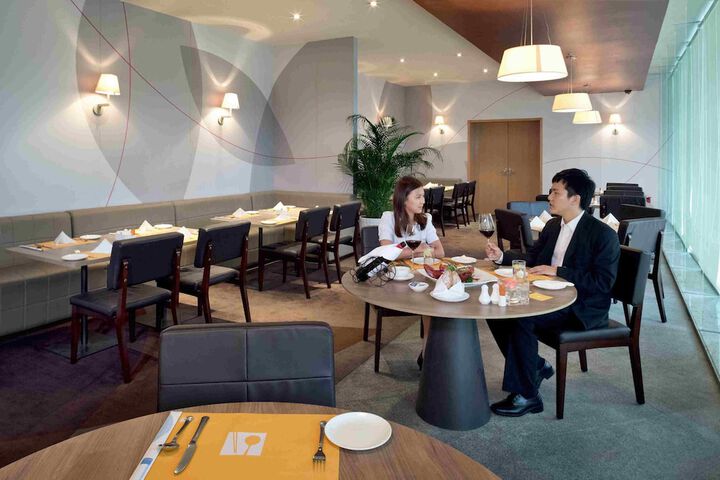 Dining Photos