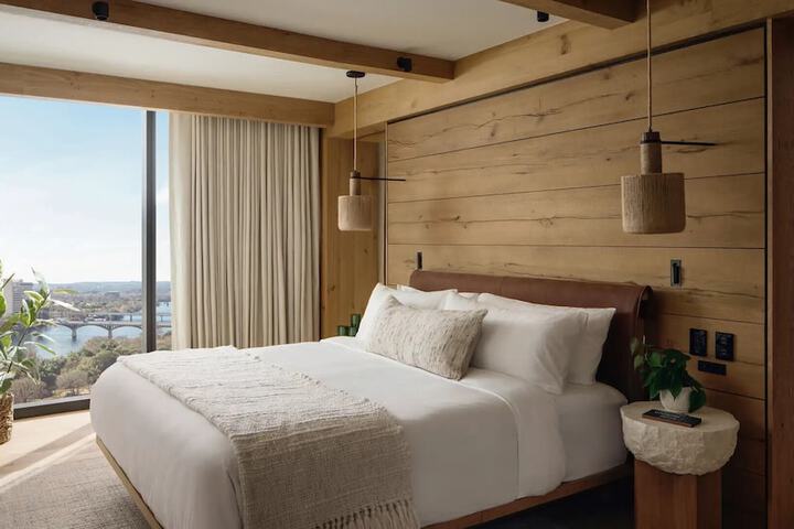 Room 5 of 37